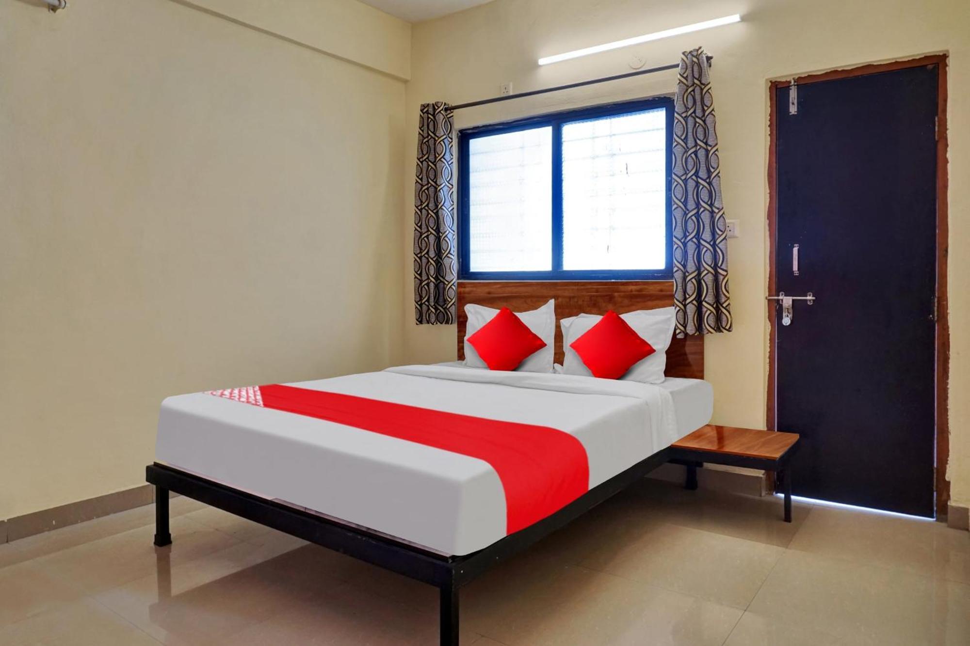 Hotel O Dhuldev Executive Rooms Hinjawadi Exterior foto