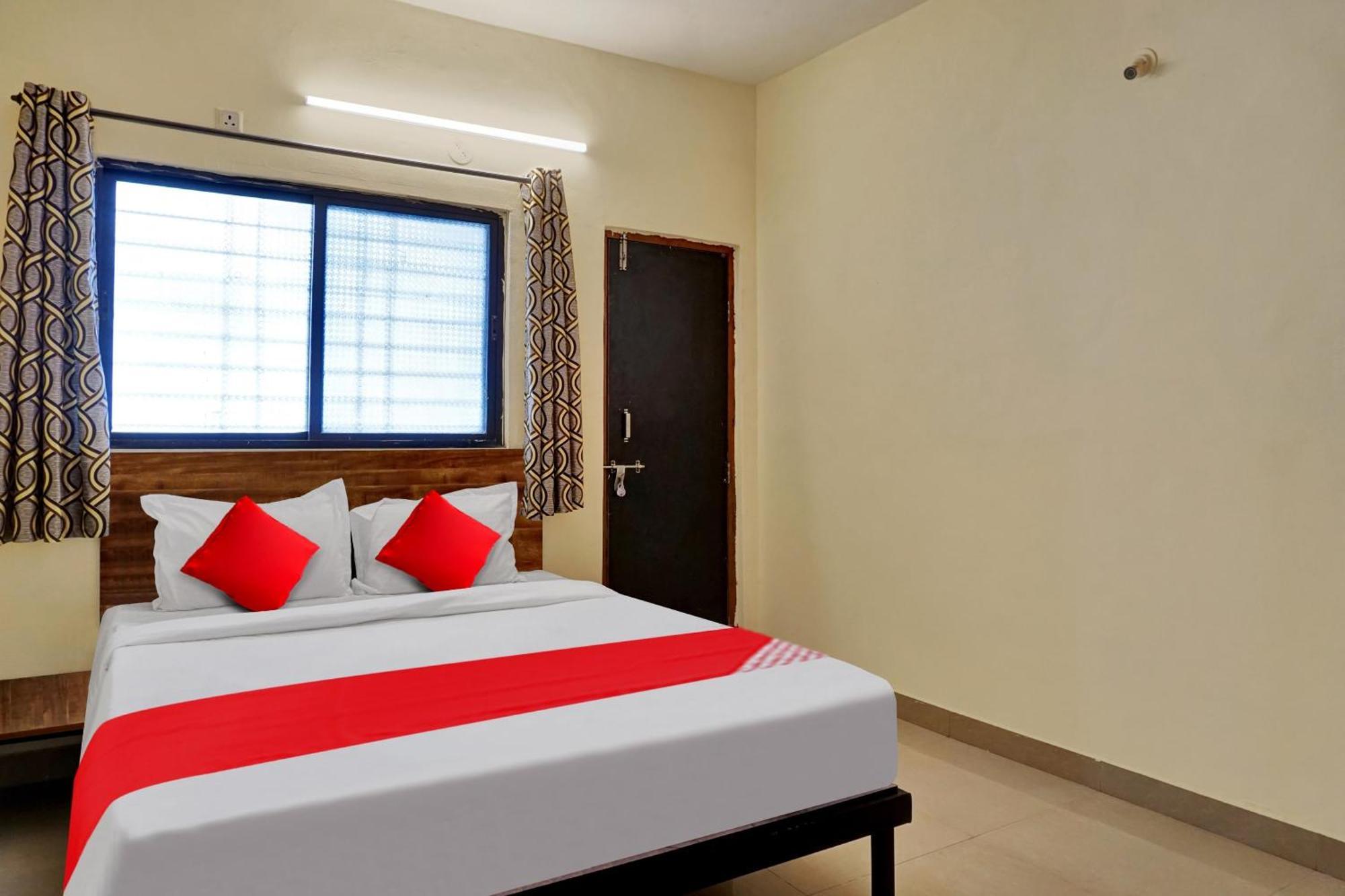 Hotel O Dhuldev Executive Rooms Hinjawadi Exterior foto